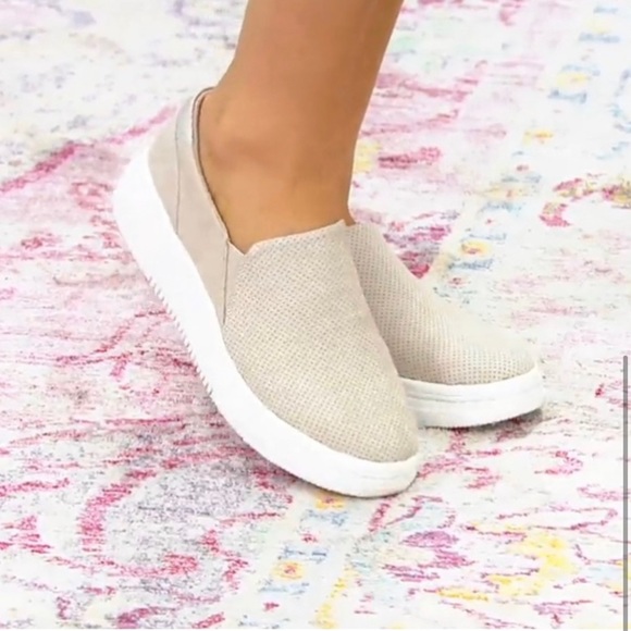 Dr. Scholl's Women's Original Collection Everywhere Slip-ons - Picture 10 of 10